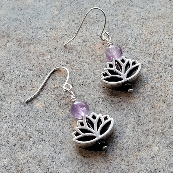 Amythest Lotus Silver Plated Earrings - Picture 6 of 7